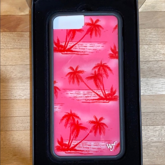 BRAND NEW iPhone 6/7/8 PLUS WildFlower Case - Picture 2 of 3